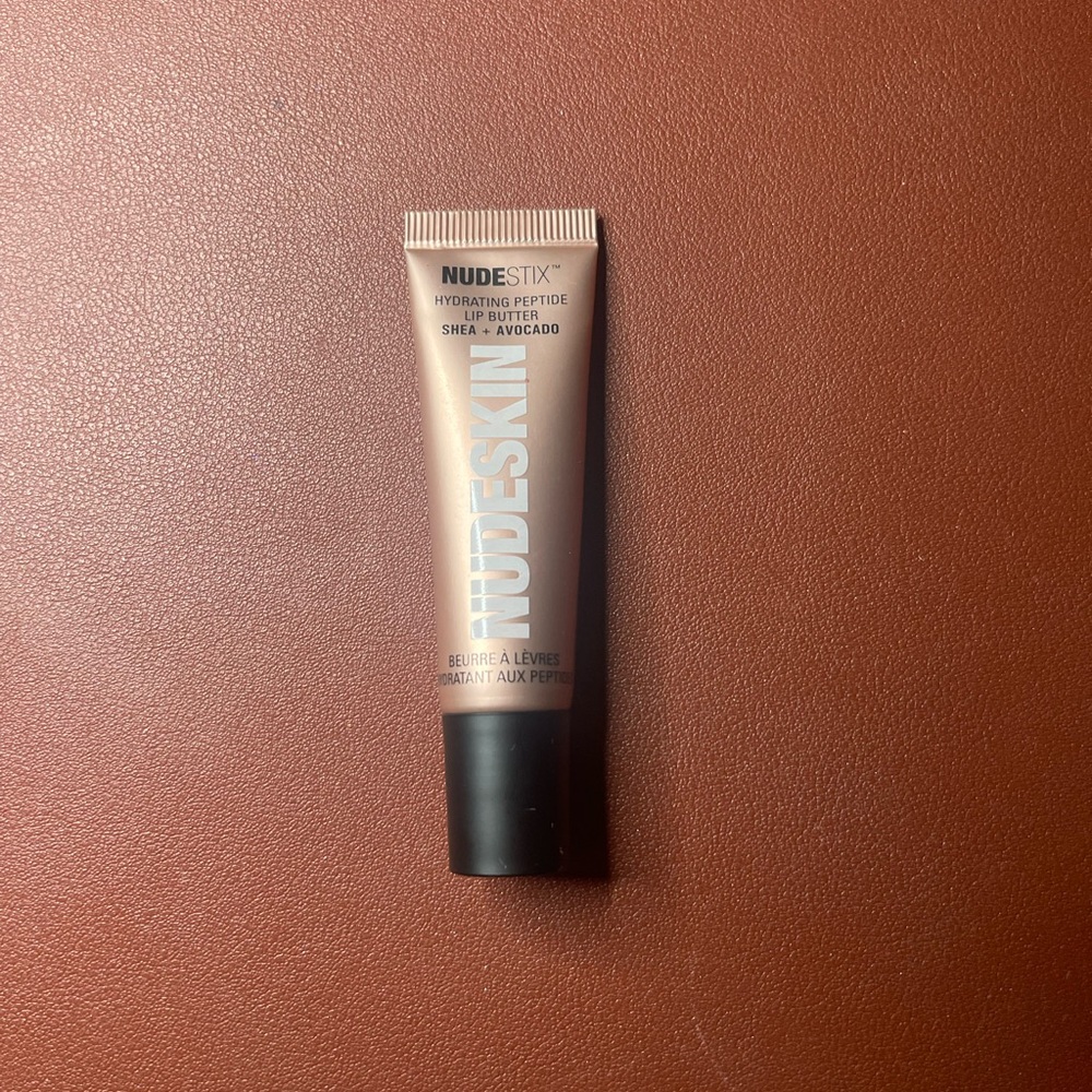 NUDESTIX Hydrating Peptide Lip Butter
